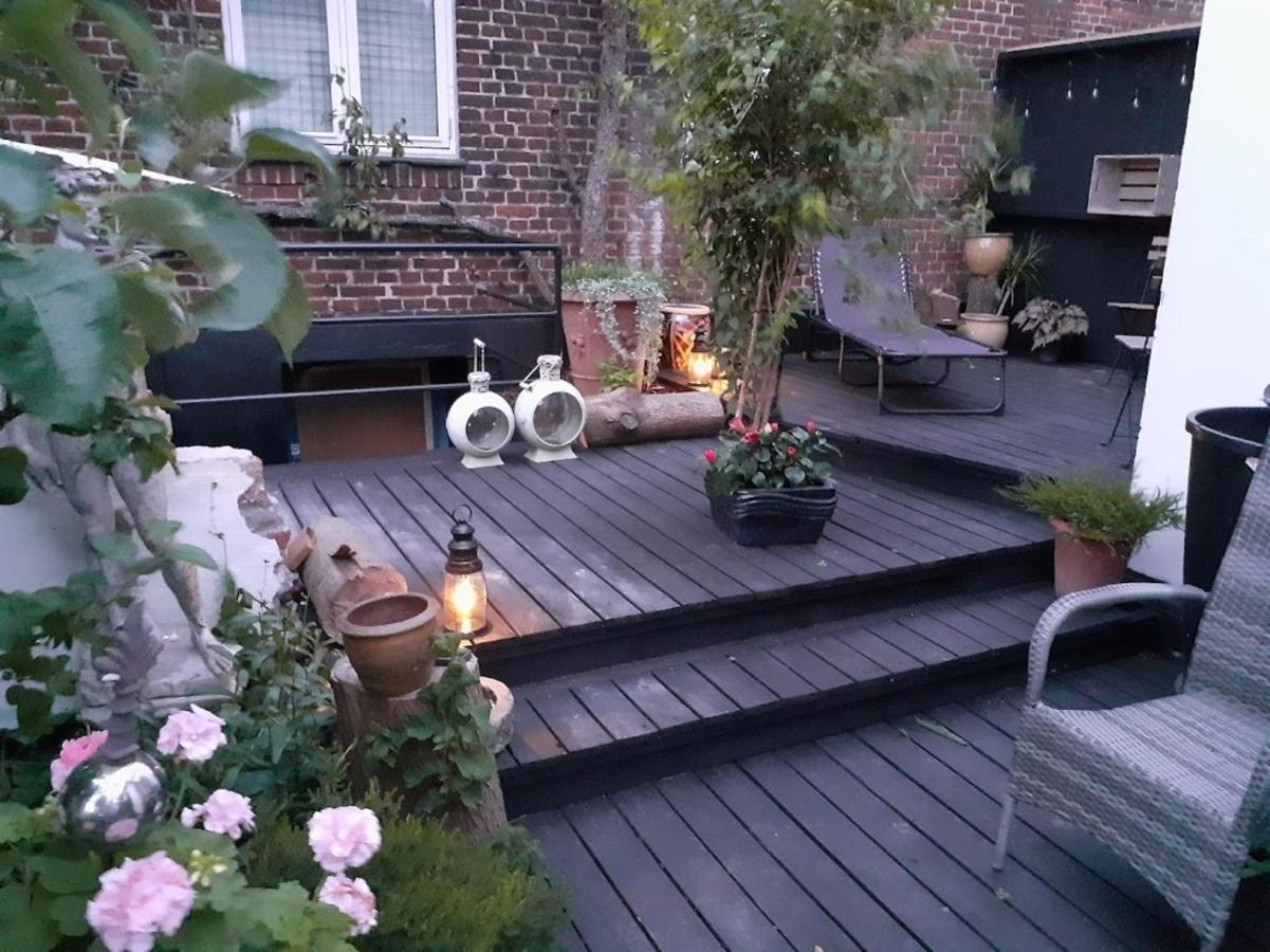 Ezzo Guest House Nakskov Exterior photo